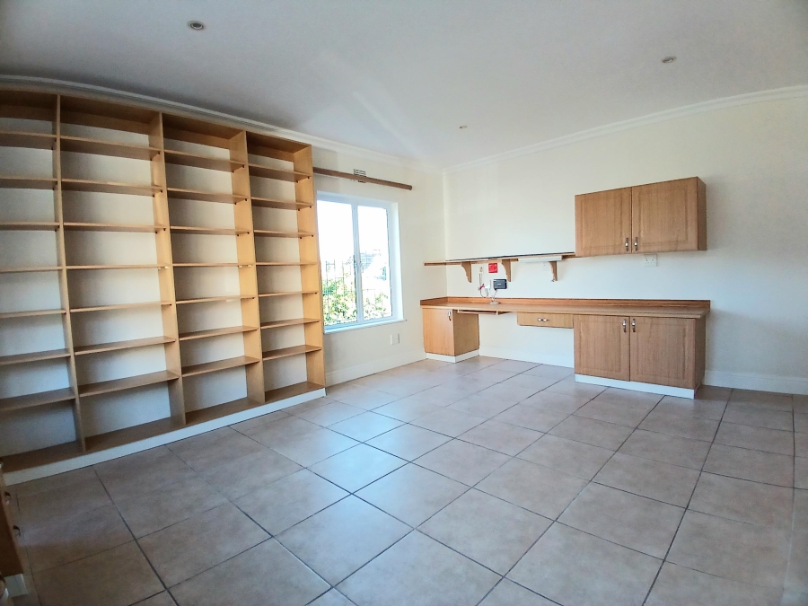 3 Bedroom Property for Sale in Hunters Estate Western Cape